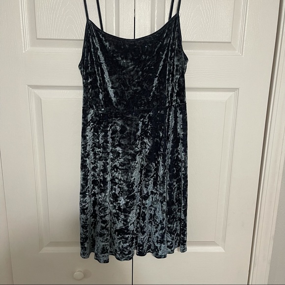 Forever 21 Dresses & Skirts - Velvet Swing Dress
